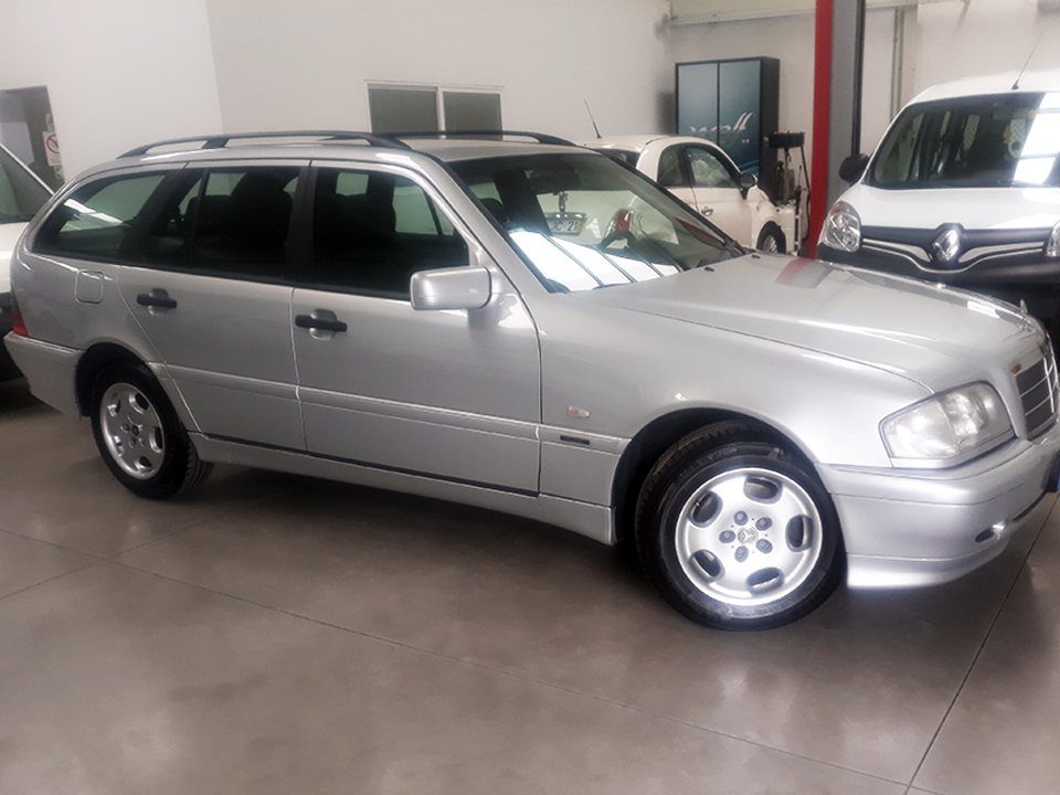 Pintura Automóvel